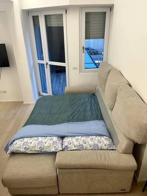 Modern Apartment - Walking Distance To Milan Central Station